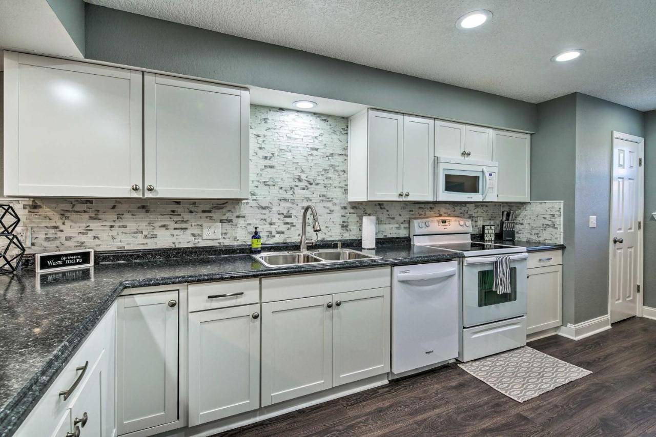 Pet-Friendly Branson Getaway With Private Patio! Apartment Exterior photo